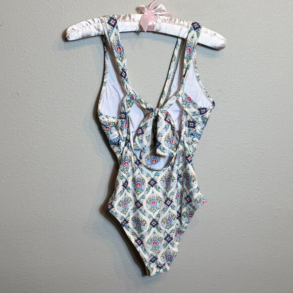 Cupshe swimsuit one piece patterned tie back crochet trim removable lining Sz S - Picture 2 of 7